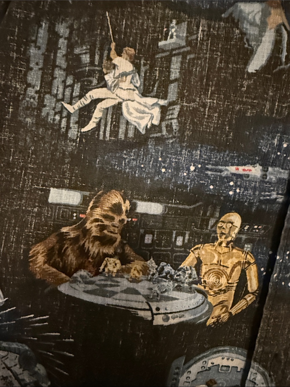 Star Wars Reyn Spooner Black Graphic Short-Sleeve Button-Up Shirt - Picture 3 of 8